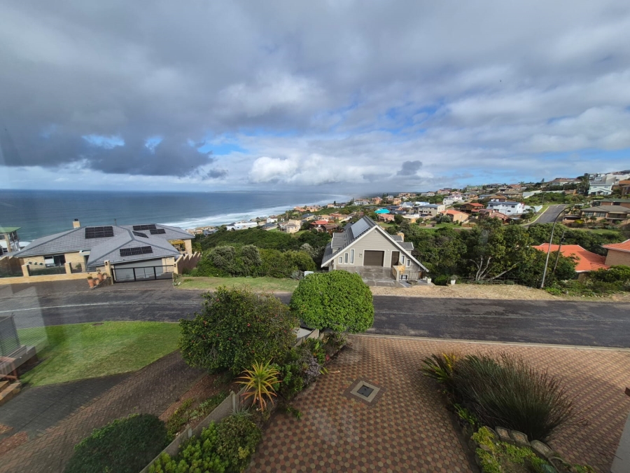 4 Bedroom Property for Sale in Dana Bay Western Cape